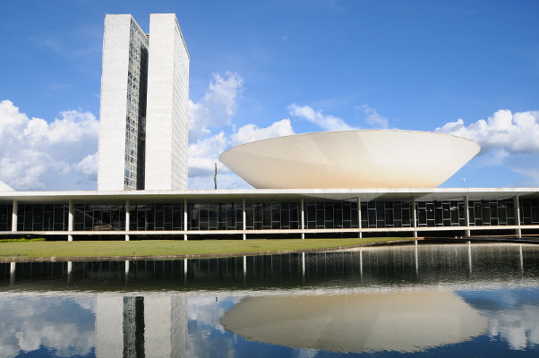 “Parlamentares defendem venda direta de etanol aos postos de combustíveis” – Agência Câmara de Notícias