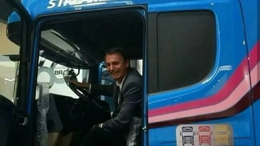 Abrigo grátis: aceno de Bolsonaro a caminhoneiros deixa postos na bronca.